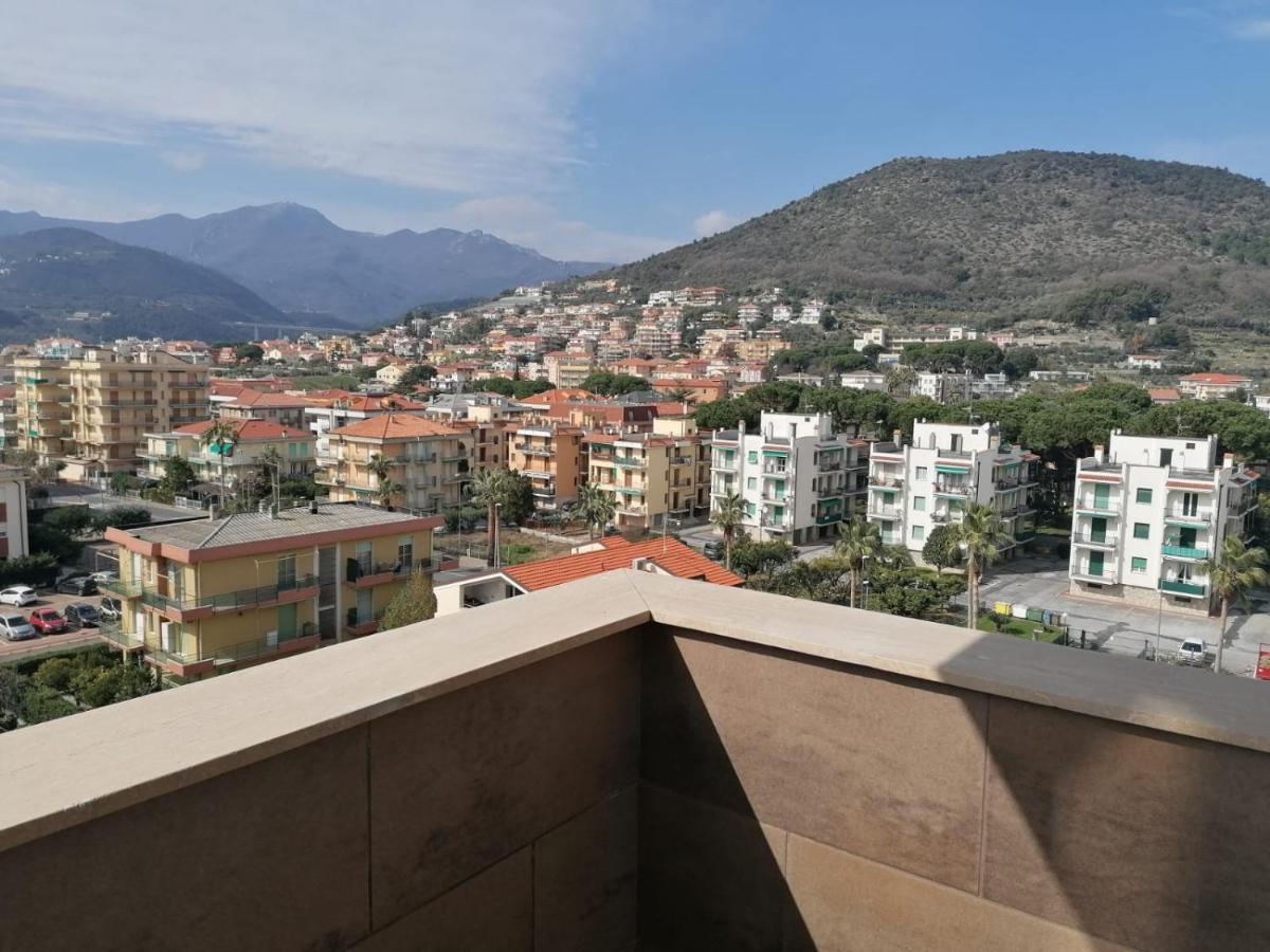 Grand Hotel Pietra Ligure Esterno foto