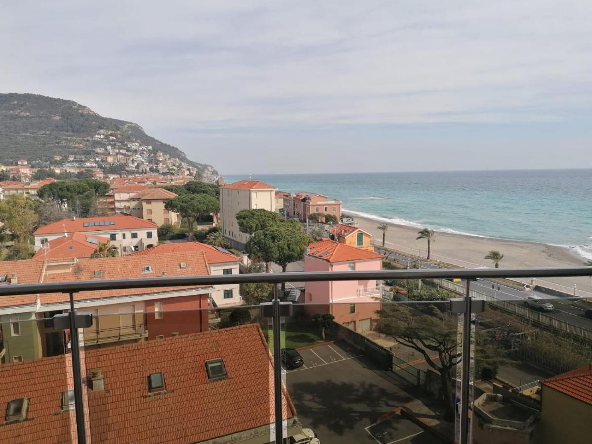 Grand Hotel Pietra Ligure Esterno foto