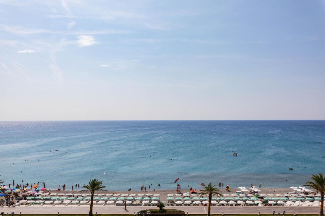 Grand Hotel Pietra Ligure Esterno foto
